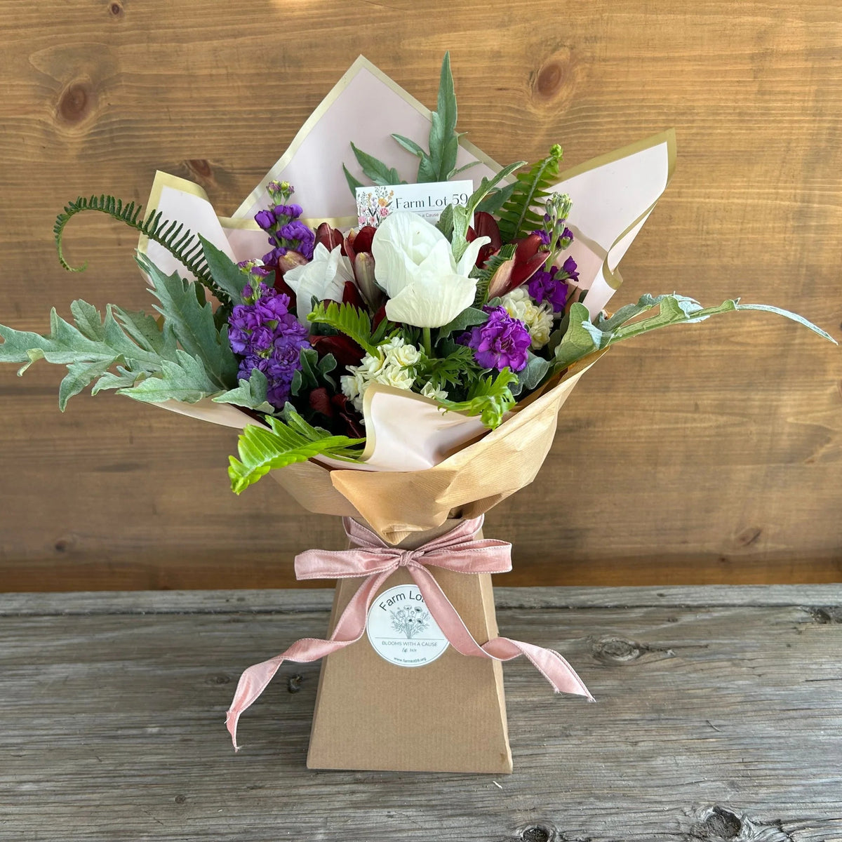 Elizabeth - To Go Bouquet